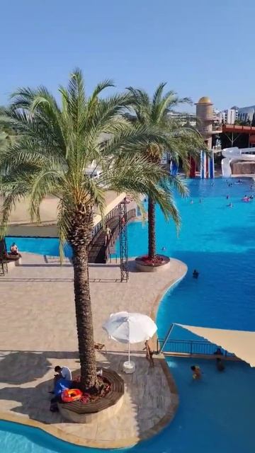 Отель Transatlantik. Топовый бассейн с горками, вид на горы. смотреть онлайн