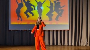 Камалова Алелина  
студия LimanaMusic 
песня Лети ( А.Петряшева)