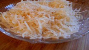 Салат с креветками и ананасом
