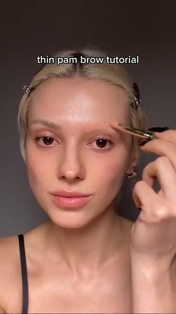 #pamelaanderson #thinbrows смотреть онлайн