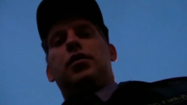 гаишник танцуюший брег-танец,смотреть до конца!!! смотреть онлайн