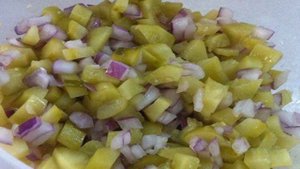 Салат Оливье с куриным филе