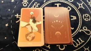 Обзор Таро Внутреннего света (Аввалон - Lo Scarabeo)
