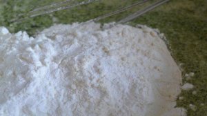 Шпинатно-чесночные блины на майонезе