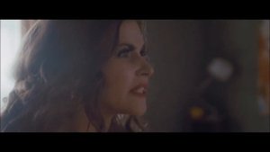 Риторический вопрос - "Ты нахрена меня с такой жопой родила?"⠀