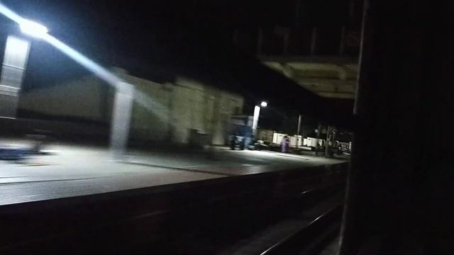 2673 Cheran non-stop at Katpadi Jn смотреть онлайн