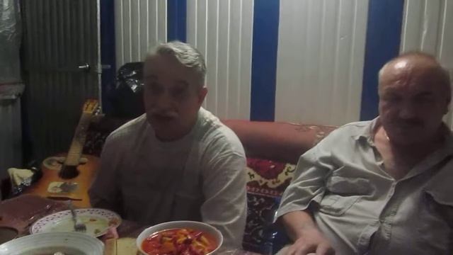 Ветераны 21 ДШБр,802 батальона за столом у друга в Шахтах. смотреть онлайн