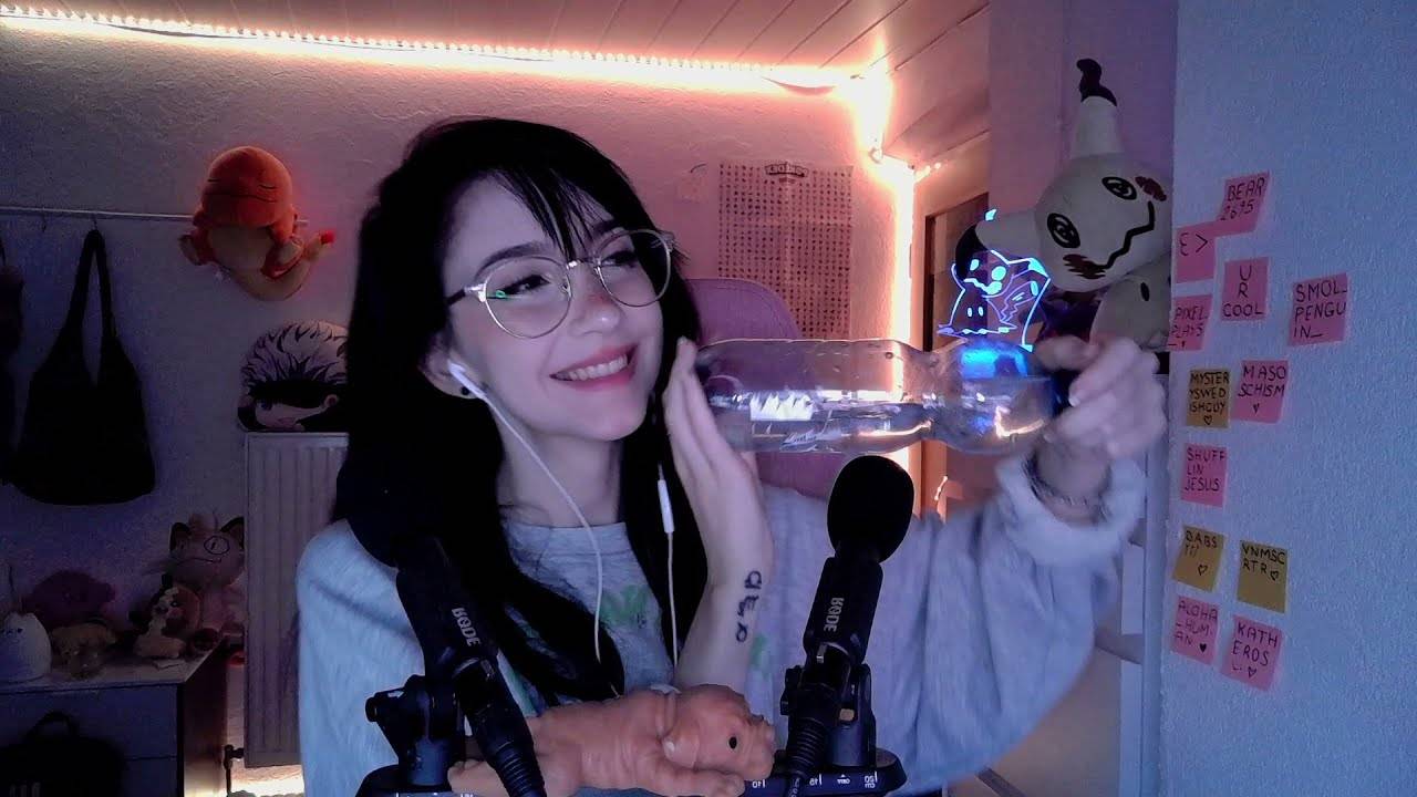 Nananightray ASMR☾ звуки из бутылки с водой - вытекающая вода и постукивание пластика :3