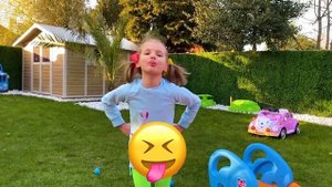 Мистер Макс Катя хочет прыгать на батутах у Макса