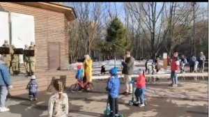 Москва. В городском саду играет духовой оркестр