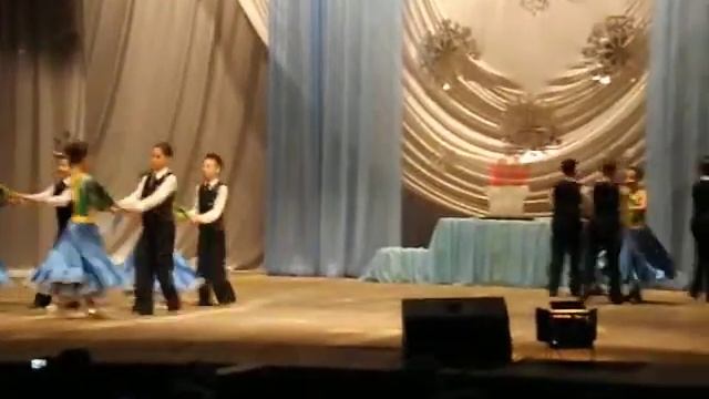 "ЗИМНЯЯ СКАЗКА 2014 г." Формейшн ЭЛИТА-ДАНС г.БАЛАКОВО смотреть онлайн