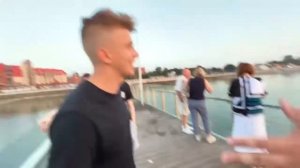 ПАША ПЭЛ ПРЫГАЕТ С МОСТА В ВОДУ!!