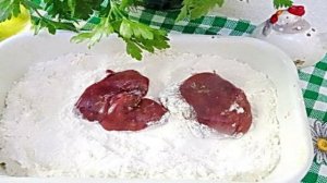 Куриная печень с помидорами