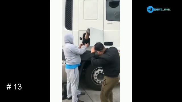 Лучшие авто приколы 2021 | ТОП 30 за неделю | Выпуск 30 #автоприколы смотреть онлайн