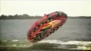 Екстримальный полет над водой