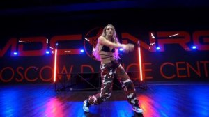 ЛЕЖНЕВА ЛЕРА // GIRLY HIP-HOP