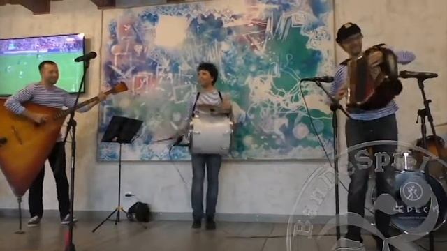 Колхозный трешъ - Арт-бригада BanDeSpiel смотреть онлайн