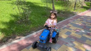 Настя играет в автомат сладостей. Настя и и забавные шутки для веселья с аппаратом сладостей