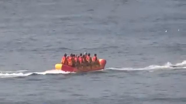Водный, буксируемый аттракцион "Рафт"