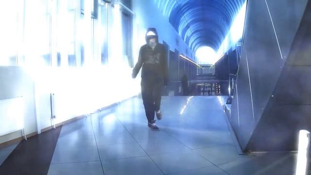 Shuffle Dance In Public Places смотреть онлайн