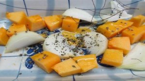 Салат из тыквы с кус-кусом и сырами