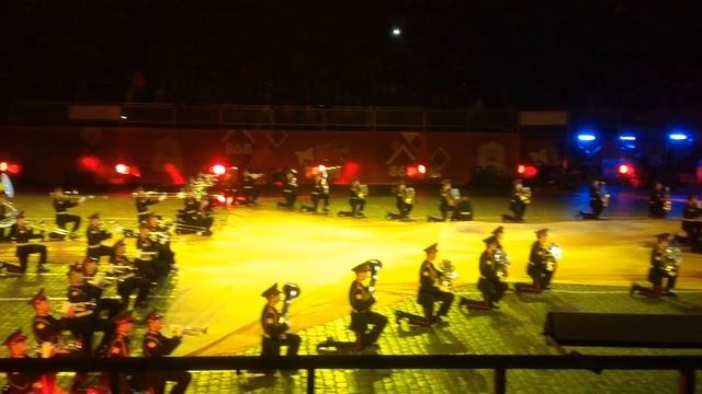 Москва 868 лет. Красная площадь. Спасская башня 2015. Россия. Суворовцы.