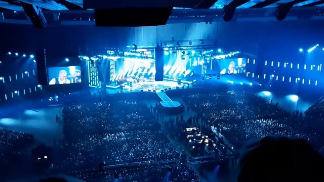 Леонид Агутин концерт в Олимпийском смотреть онлайн