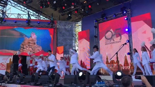 Александр Еловских и Тодес - РОССИЯ-ЭТО МЫ! смотреть онлайн