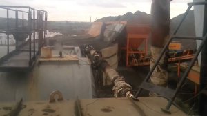 ПАРЕНЬ НА АСФАЛЬТНОМ ЗАВОДЕ ПРИКОЛ
