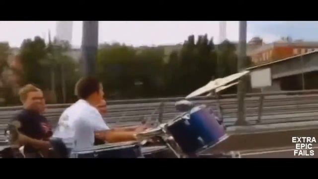 Супер пупер видео приколы 2013 22) Super video tricks 2013 (22) смотреть онлайн