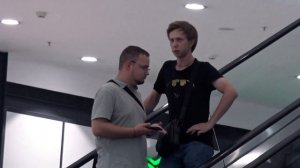 ПРАНК: ТРОГАЮ НЕЗНАКОМЫХ ЛЮДЕЙ 🥊 / ЛЁХА