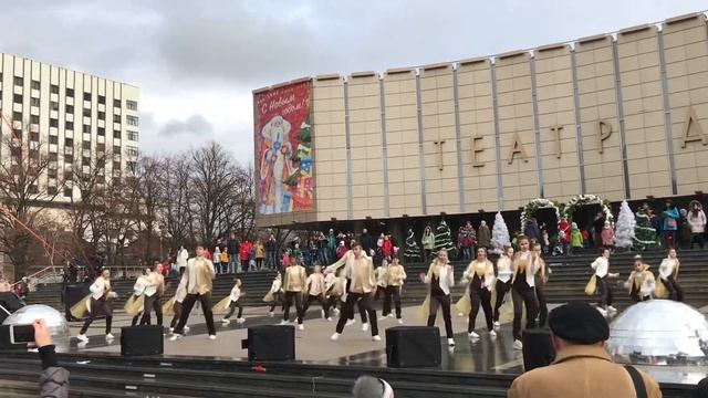 Авансцена Детский Эстрадный Хор С Новым годом !!! смотреть онлайн