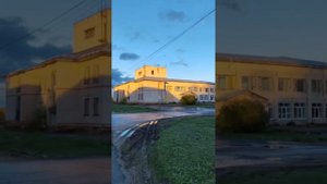 Идём на день рождения Лехи, моего друга детства, через магазин