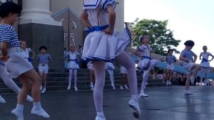 Ты морячка, я моряк...мы не встретимся никак.