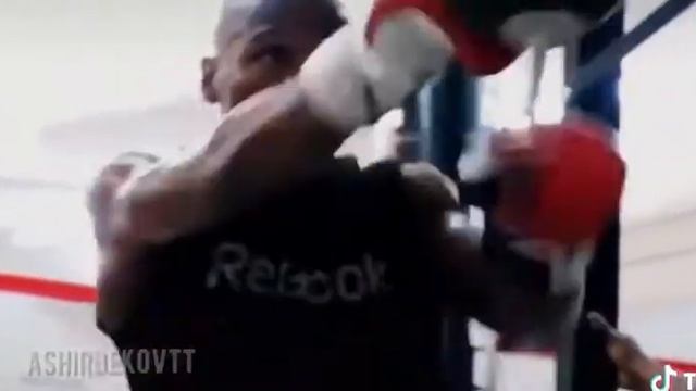 Майк Тасон про Флойда Майвэзер #Shorts смотреть онлайн