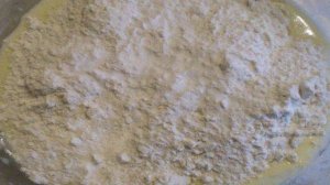 Лепешка на кефире с листьями чеснока