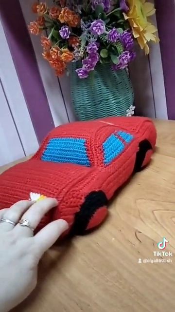 машина крючком.молния Маккуин крючком смотреть онлайн