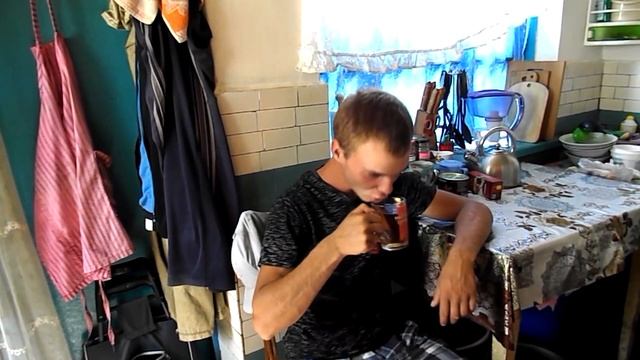пьем чай:))и по полному отрываемся:)))  быстрый на зажигательное момент нажмите #1:45 в описаний