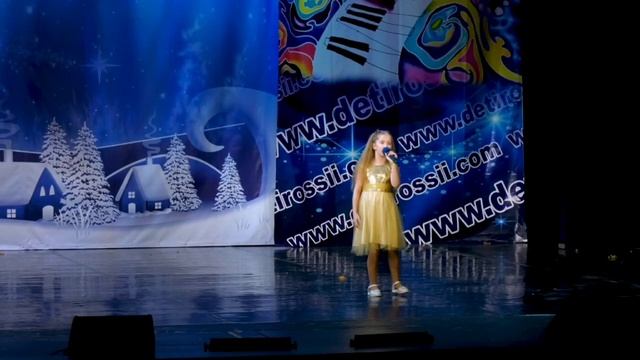 Алëна Рогова -7 лет- Булочка с творогом ( А. Петряшева) смотреть онлайн