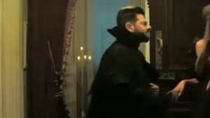 Новая версия Дракулы, когда граф Дракула превратил шлюх в вампирш, уточнять нужно, прикол, smile)))