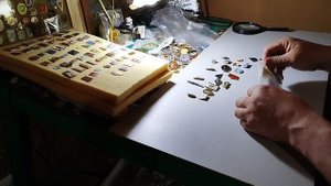 Значки на Первомай. А также очередной результат обмена значков.