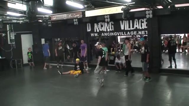 Кирил, Пряха, Лёша, Тарас, Антон, Олег, Лев, Олег Ким и Макс Пестов соло смотреть онлайн