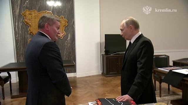 Владимир Путин поддержал просьбу ветеранов Волгоградской области присвоить аэропорту Волгограда наим