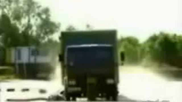 Грузовик vs столб смотреть онлайн