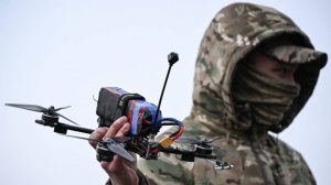 FPV-дроны в действии: операторы беспилотников помогают наступлению бойцов России