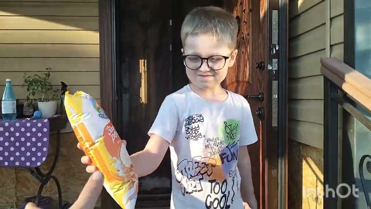 Купили дом в деревне! Все собирают урожай , а я всё ещё сажаю ) Ещё немного грядок. Жизнь в деревне.