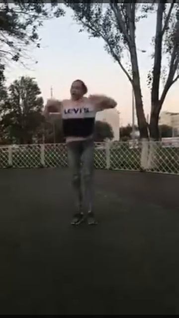 Шумило Полина Самара сквер Влюбленных сентябрь 2018