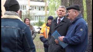 Ход работ в сквере Демакова проконтролировал глава Заречного