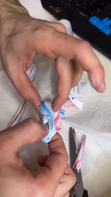 Опять маленький Йода в зубной пасте?