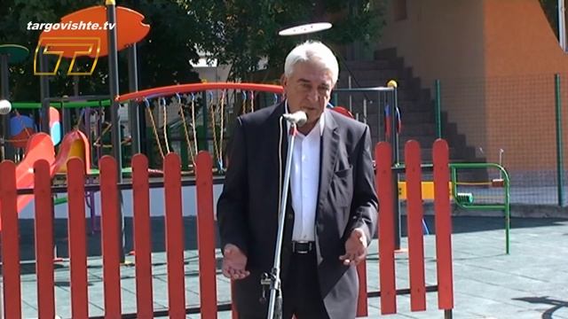 Нови детски площадки в Търговище